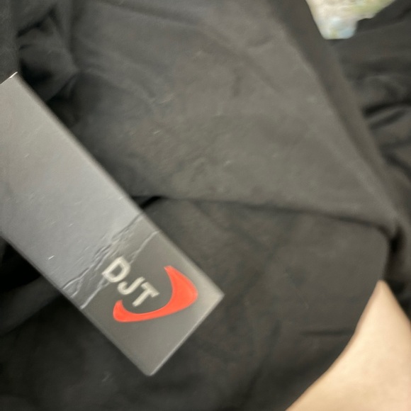 New - Picture 3 of 4